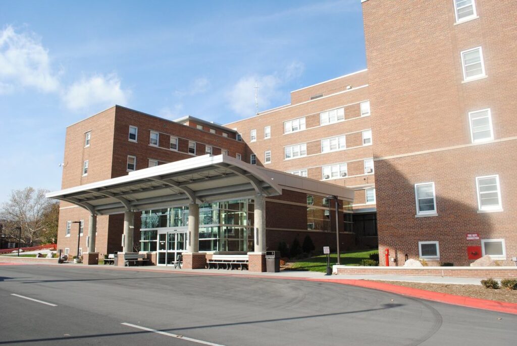 Saginaw VA hospital opens new site for hearing, vision services
